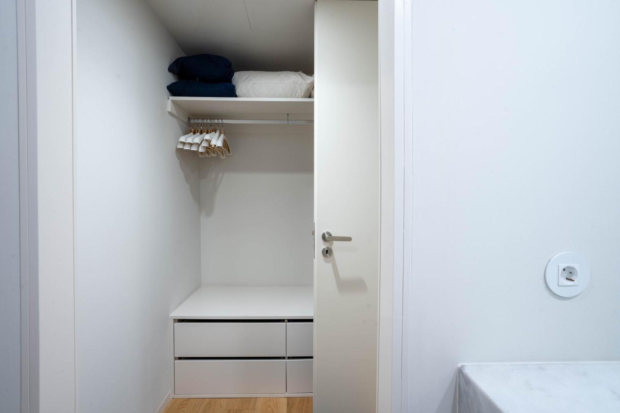 פורטו Primrose 1Br Delight W Parking By Lovelystay מראה חיצוני תמונה